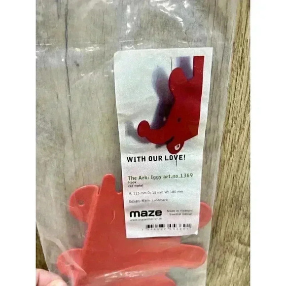 Metal Hedgehog Wall Hook Maze Kids Decor Red Iggy Art Container Store NEW - Picture 2 of 5